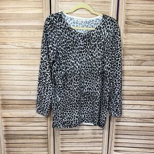 Carolyn Taylor Black and White Animal Print Blouse Size 1x